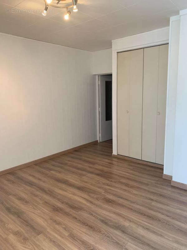 Appartement à HOUDAN
