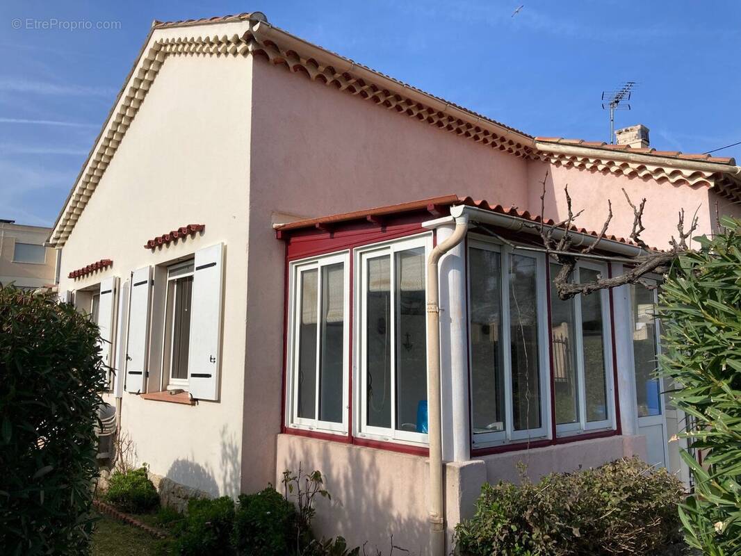 Maison à SIX-FOURS-LES-PLAGES