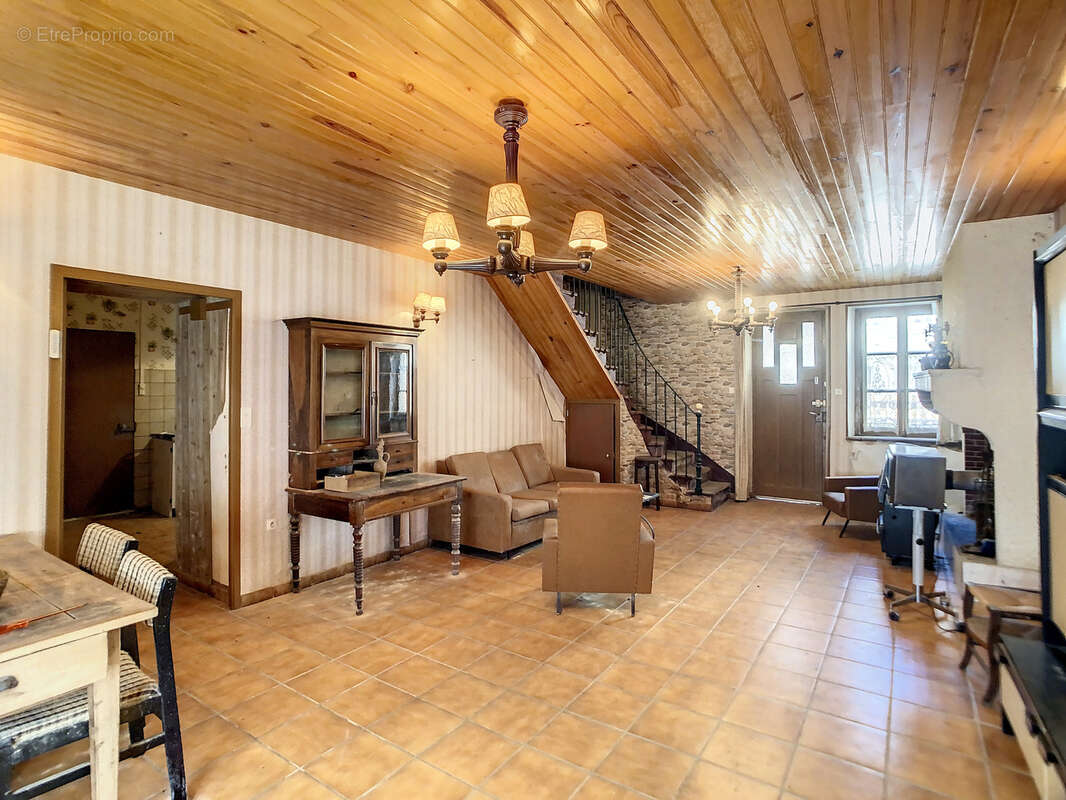 Maison à LUDESSE