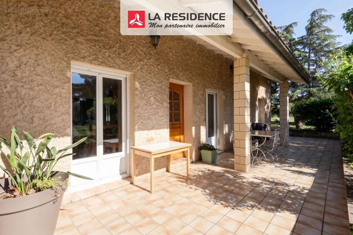 Maison 114 m² à Malissard  - photo 4