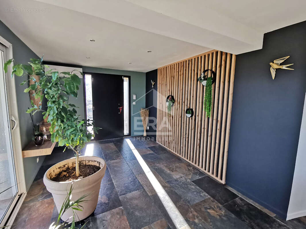 Maison 330m² à château-arnoux-saint-auban - photo 4