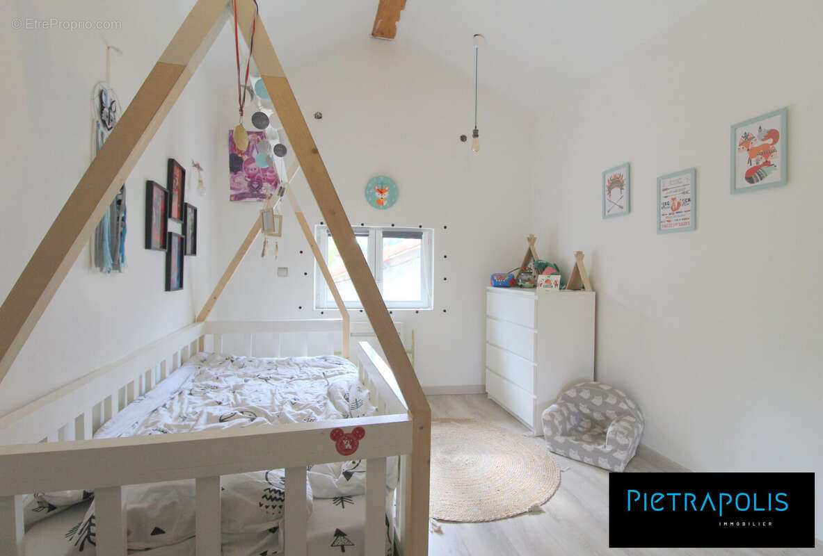 Maison à PONT-EVEQUE