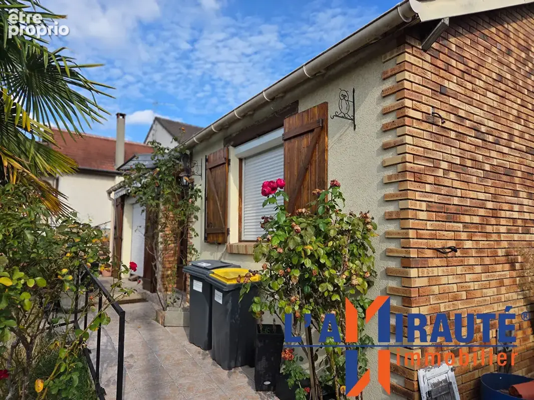 Maison à SARTROUVILLE