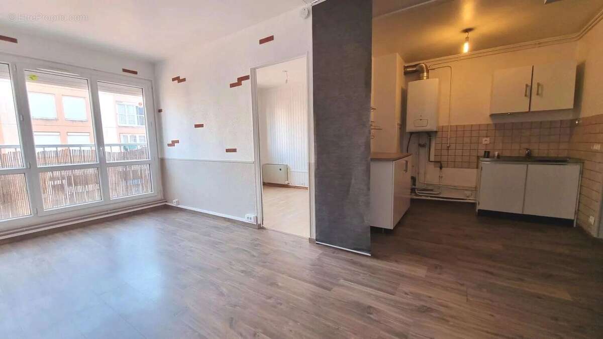 Appartement à BEYNES