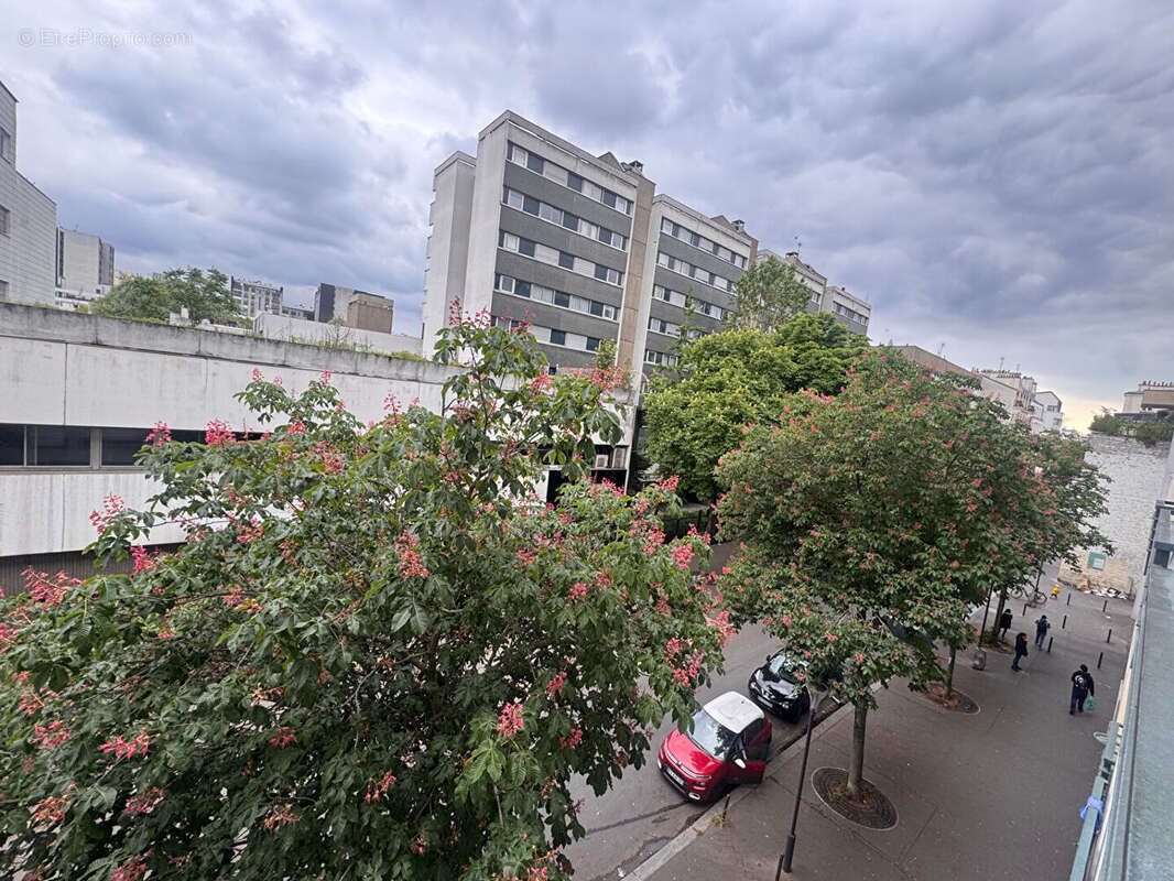 PARIS XIX  Métro Ourcq  2P 54.46m²  cave et parking - photo 5