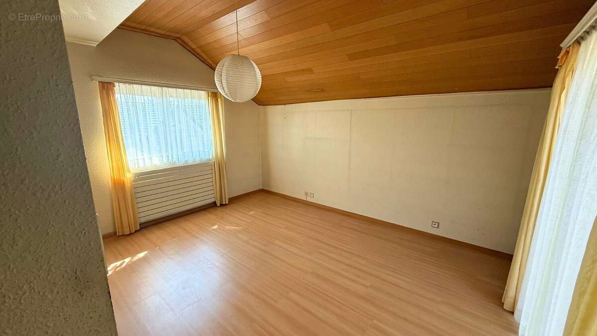 Maison 8 pièces 225 m² à vendre à Strueth (68580) - photo 8