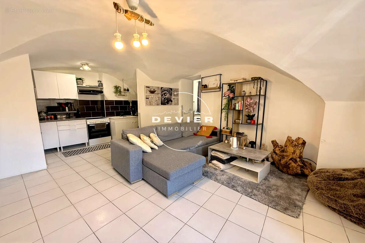 Appartement à SAINT-GENIES-DES-MOURGUES