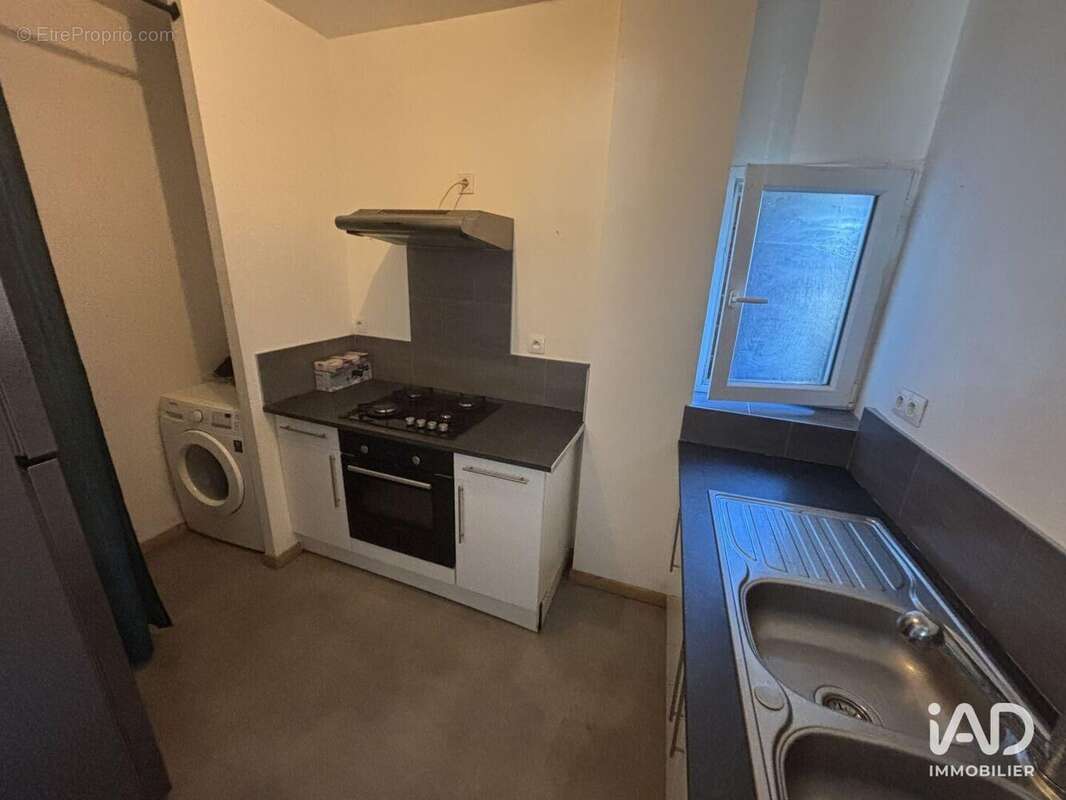 Photo 9 - Commerce à CREON