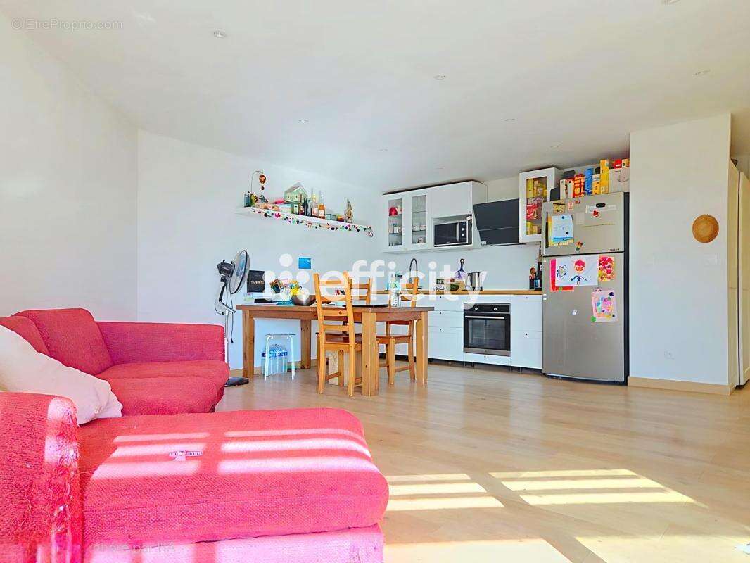 Appartement à MARSEILLE-9E