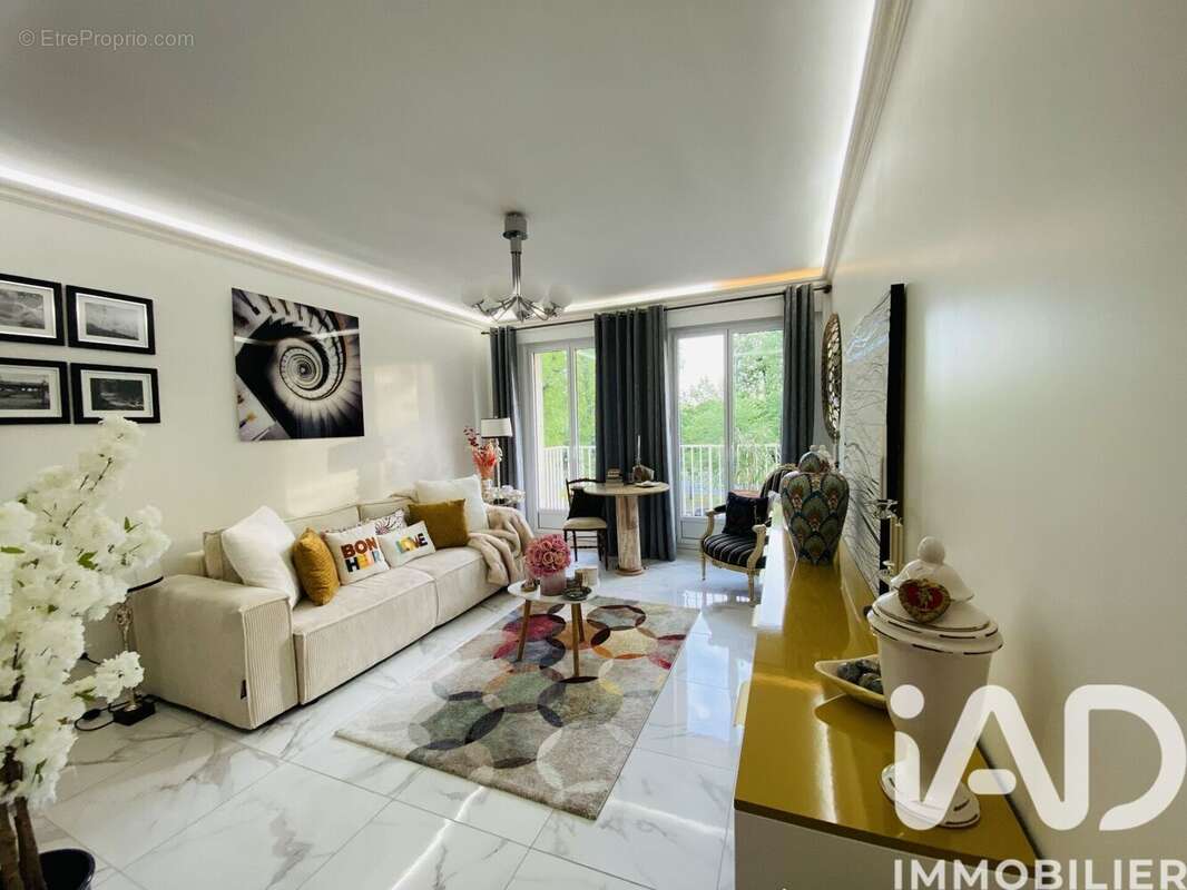 Photo 1 - Appartement à COMPIEGNE