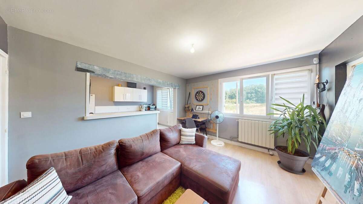 Appartement Vierzon 3 pièce(s) 77,93 m² - photo 3