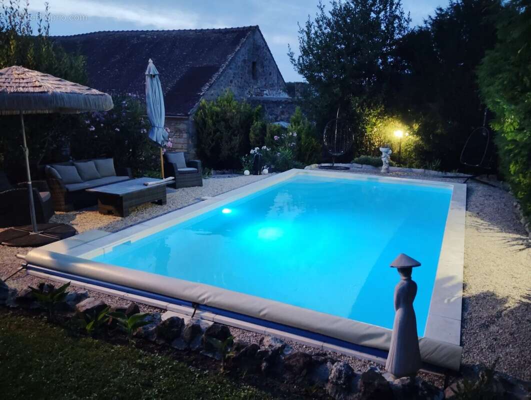 Maison à VILLENEUVE-LA-GUYARD