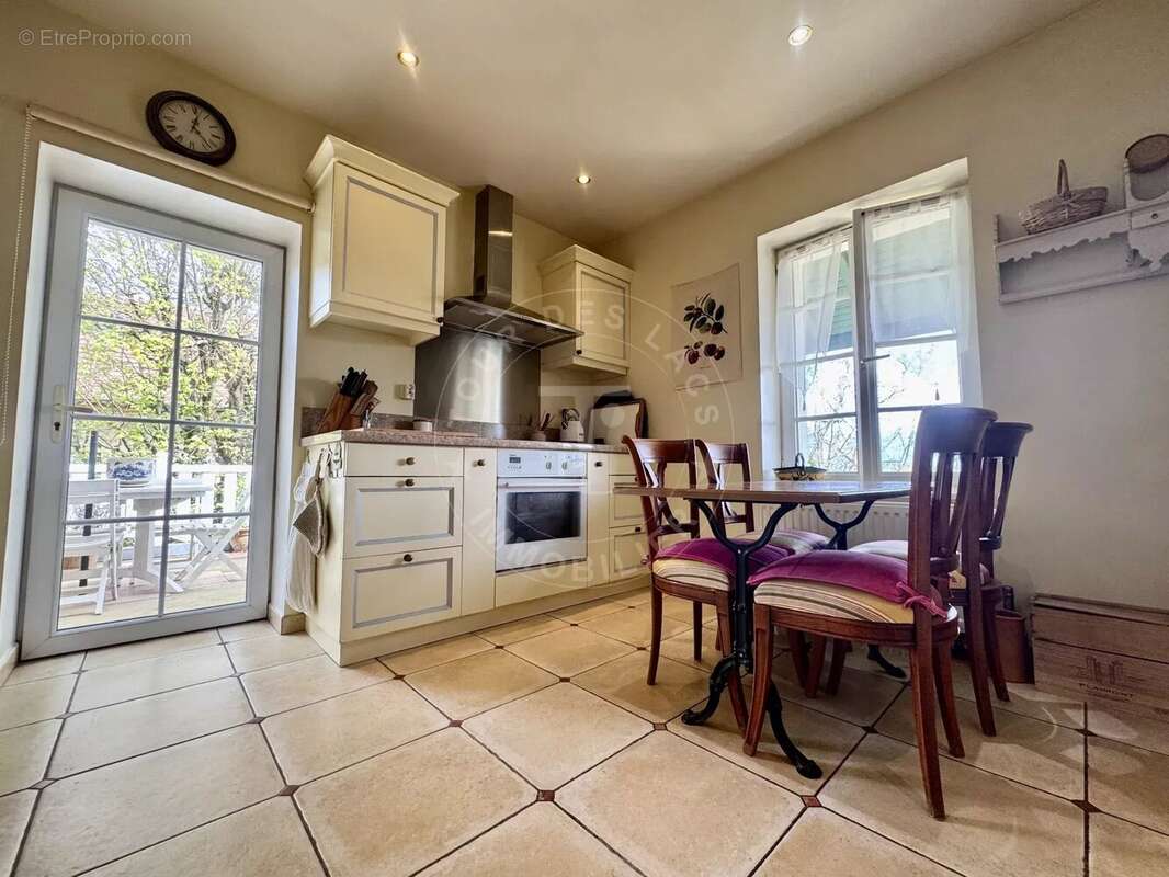 Maison à POISY