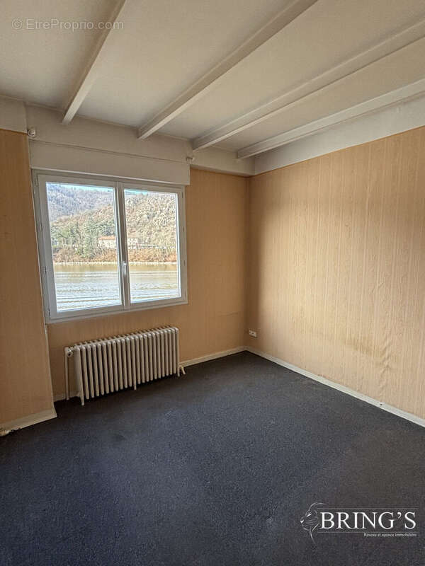 Appartement à SAINT-PAUL-EN-CORNILLON