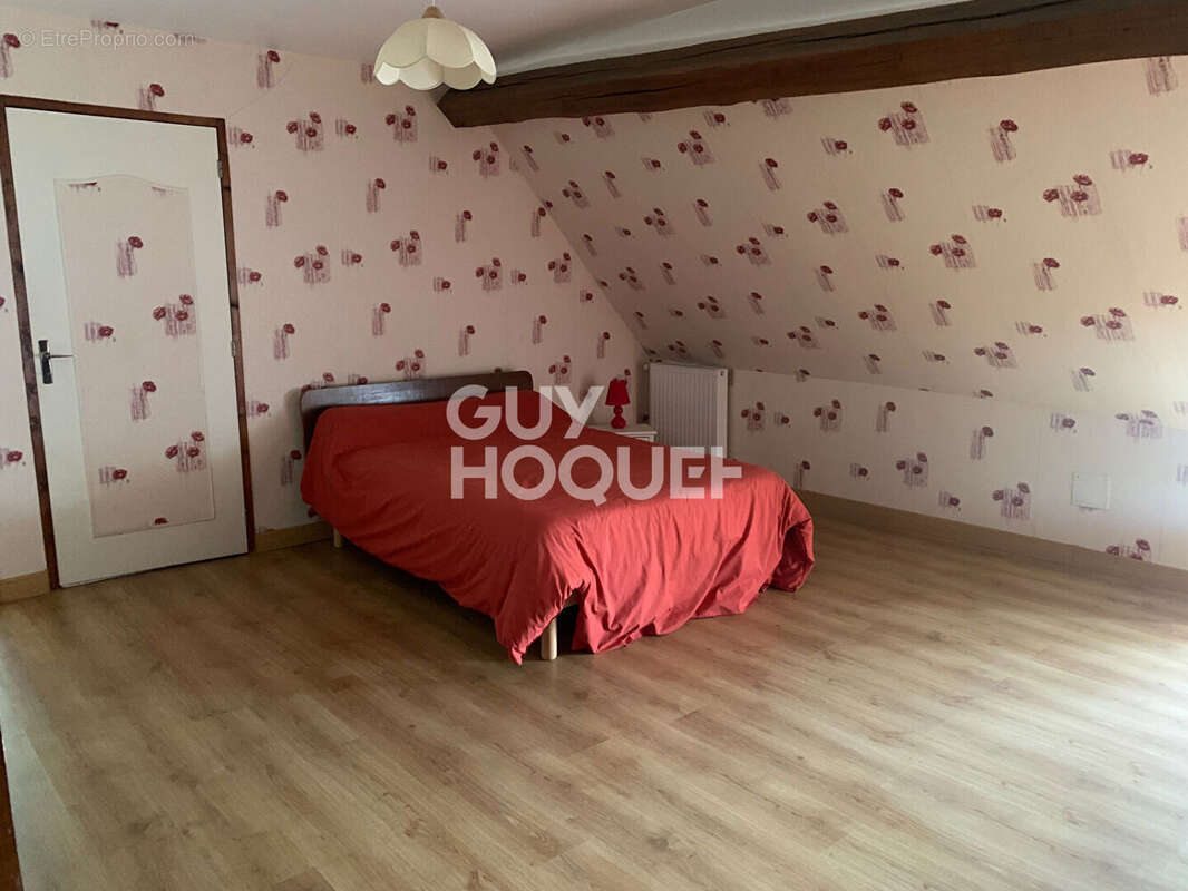 Maison à LA FERTE-VILLENEUIL