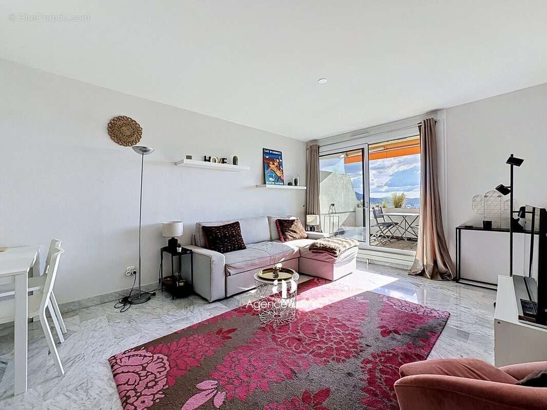 Appartement à ANNECY-LE-VIEUX