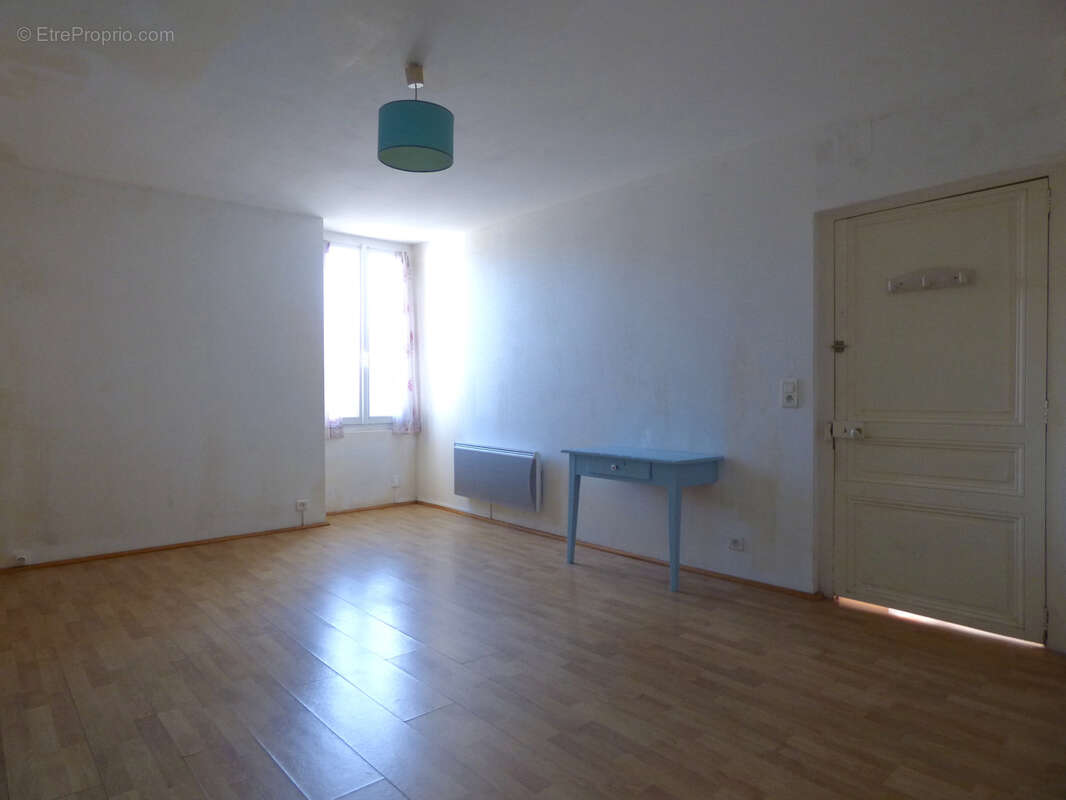 Maison à BONNEUIL-MATOURS