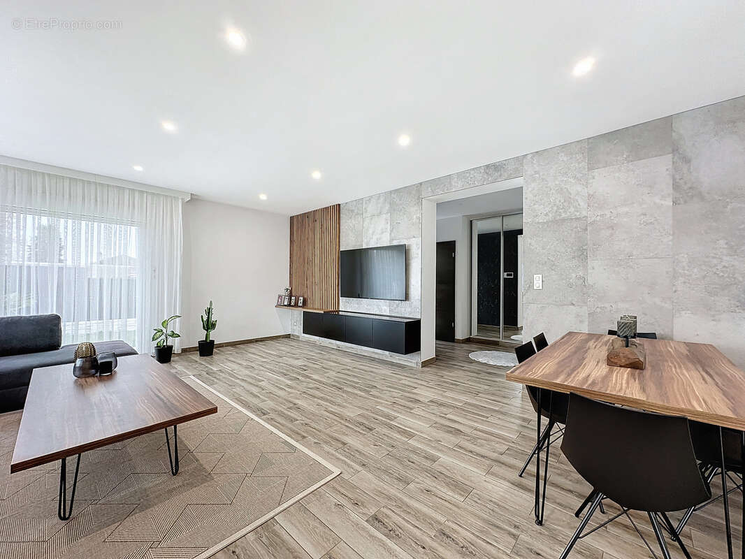 Maison à MATTAINCOURT