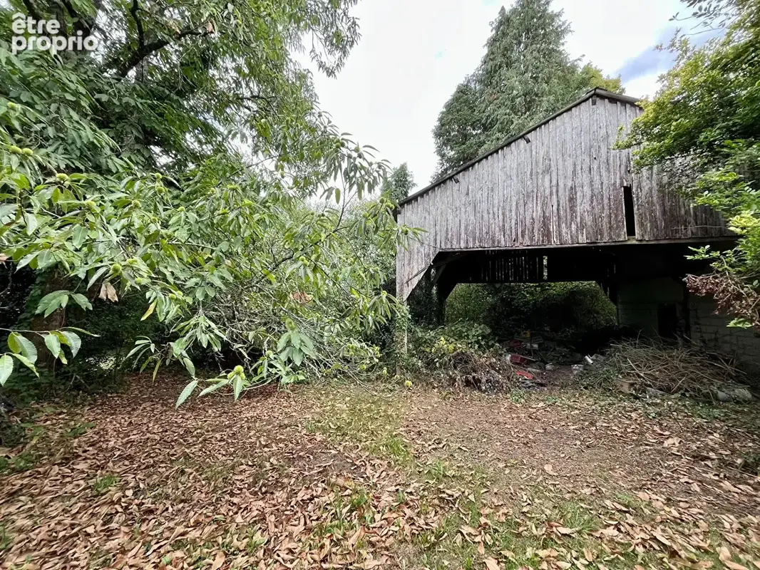 A VENDRE - Maison à rénover Poullaouen 6 pièce(s) 127 m2 - photo 2