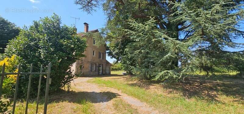 Maison à PEYREHORADE