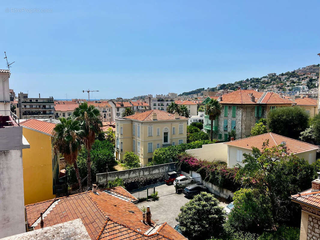 Exclusivité dernier étage avec terrasse - photo 5