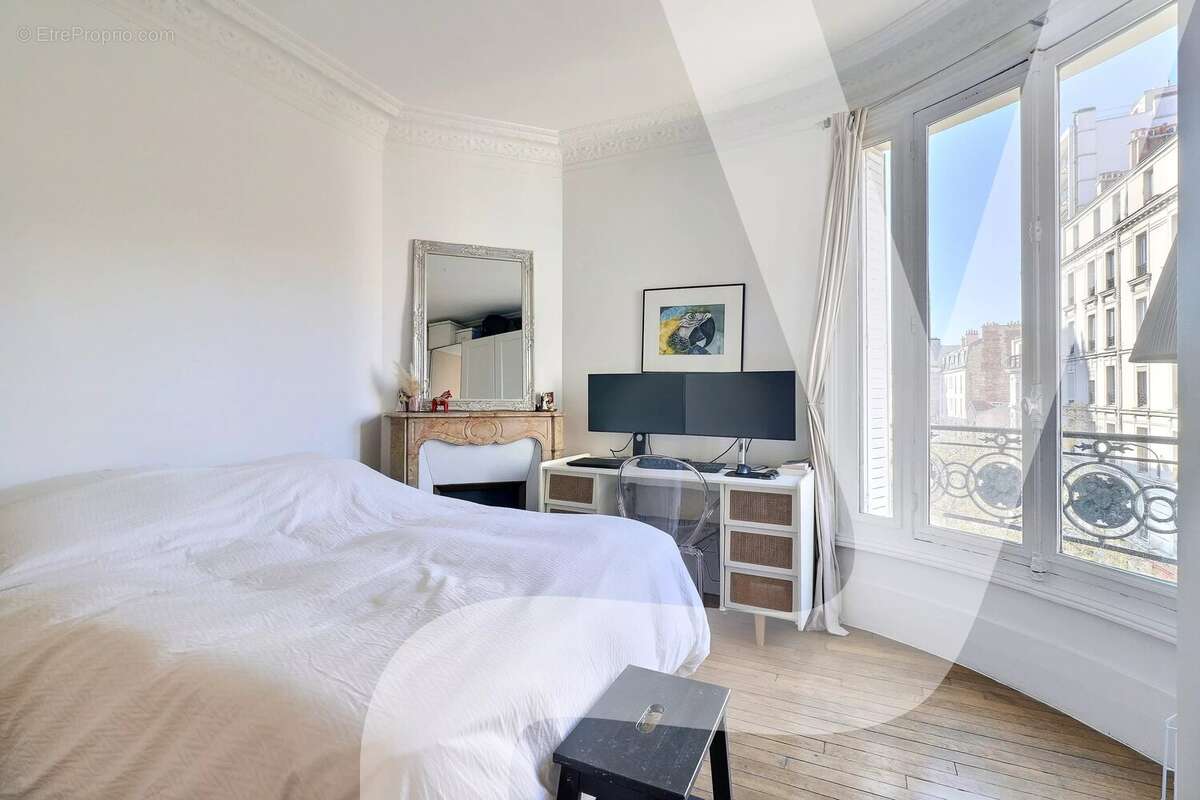 Appartement à PARIS-20E