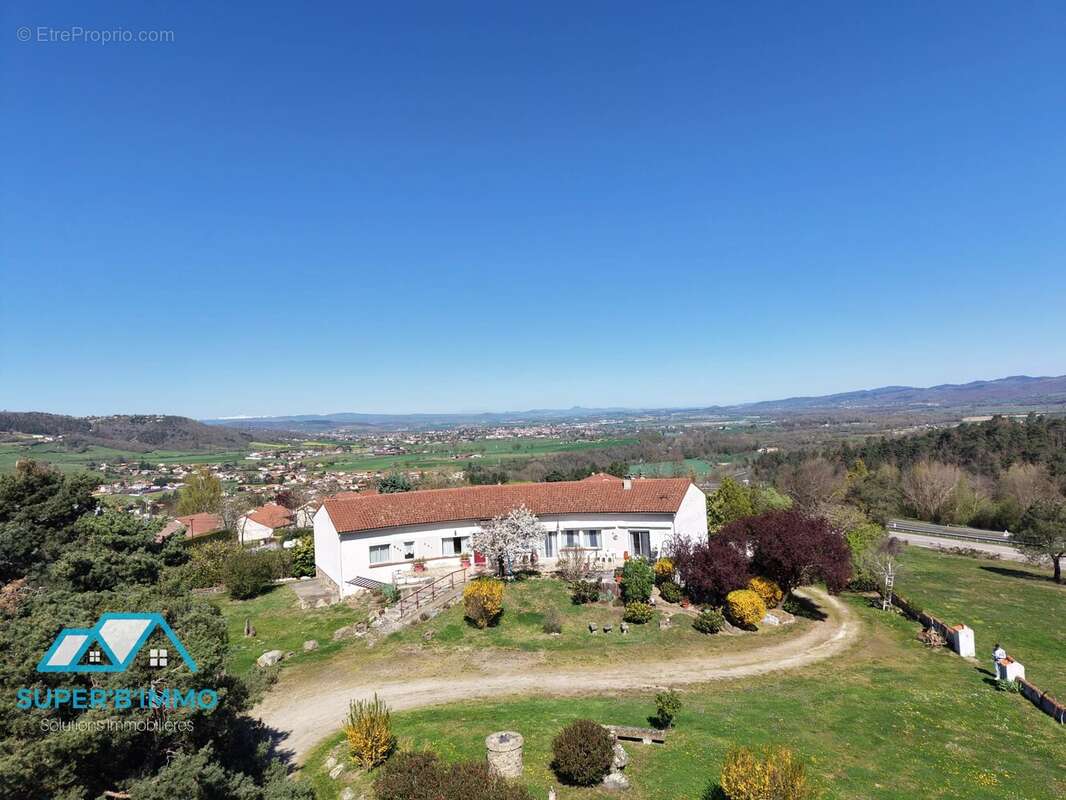 Maison à VIEILLE-BRIOUDE