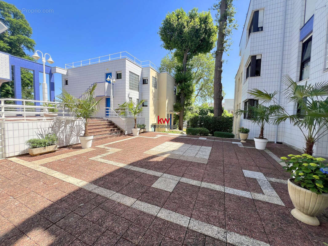 Appartement à ENGHIEN-LES-BAINS