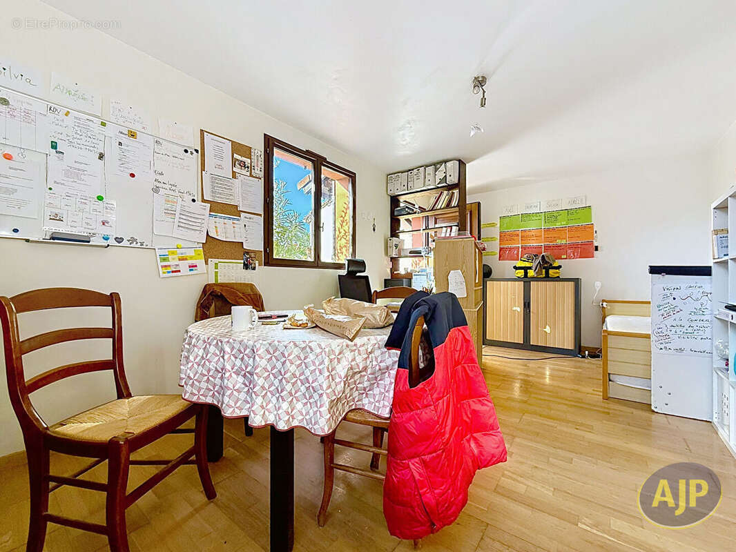 Maison Sainte-Pazanne 165 m2 - photo 7