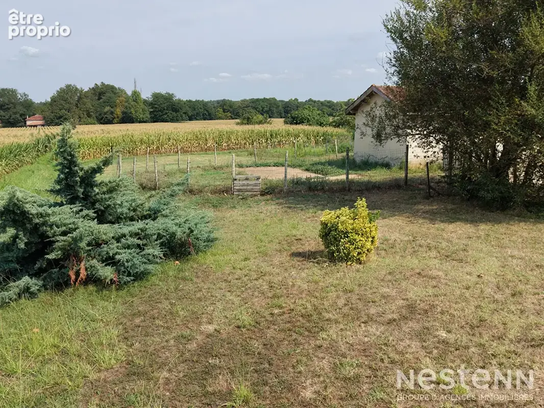 À vendre Maison de 128 m² avec terrain de 1 966m² et garage à Sainte-Maure-de-Peyriac - photo 16