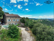 Maison à SAINT-PIERRE-SAINT-JEAN
