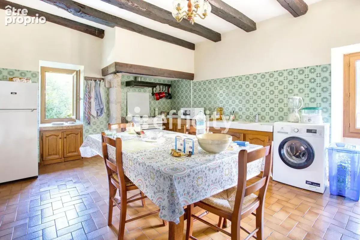 Maison 6 pièces 210 m² à vendre à Bassillac (24330) - photo 12