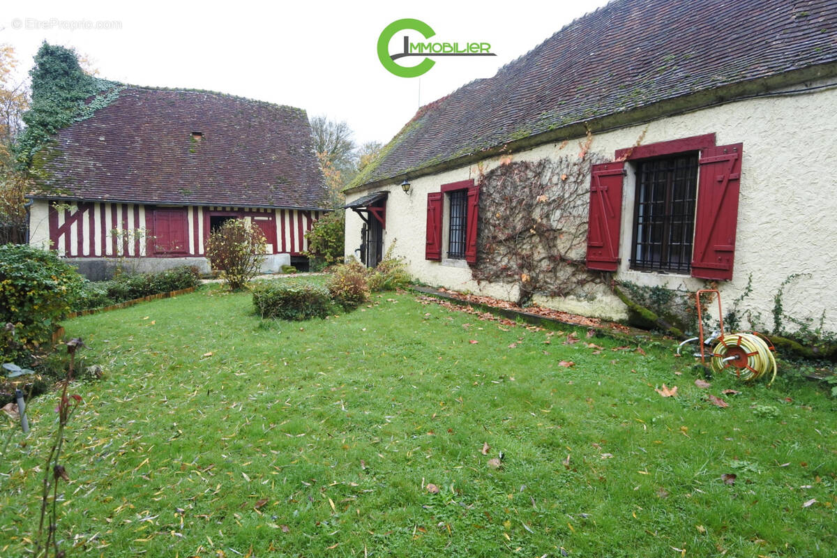 Maison à BONNETABLE