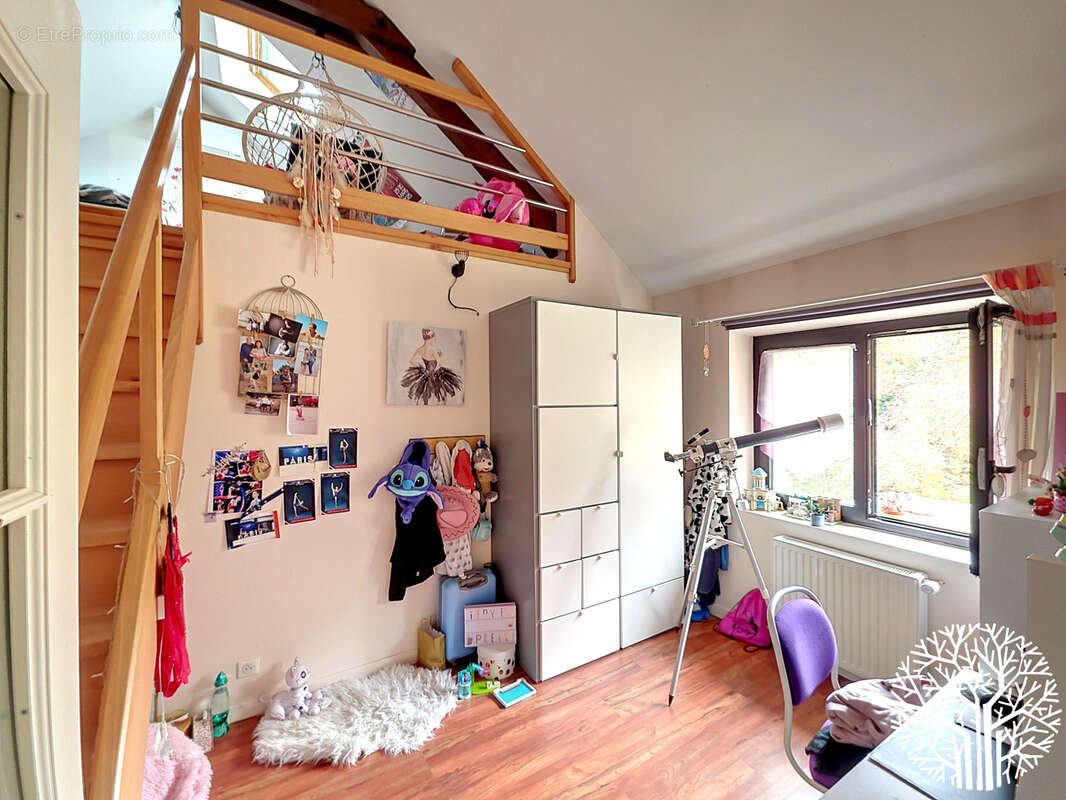 Maison à MILLY-LA-FORET