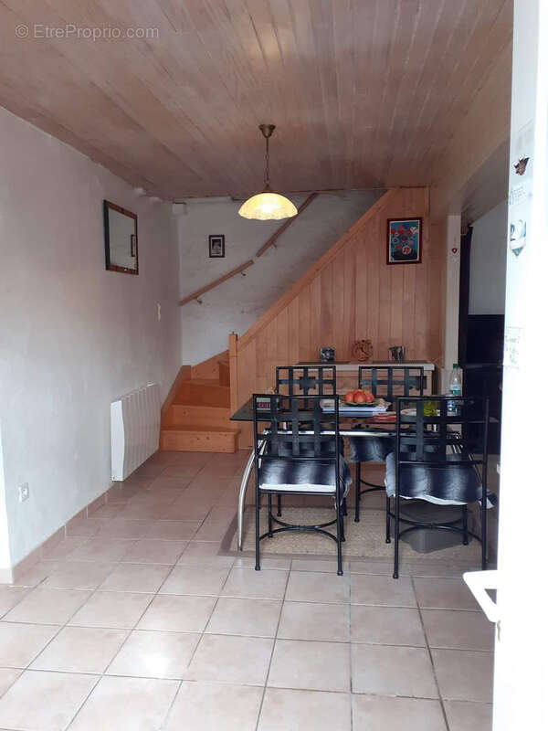 Maison à MARTRES-SUR-MORGE