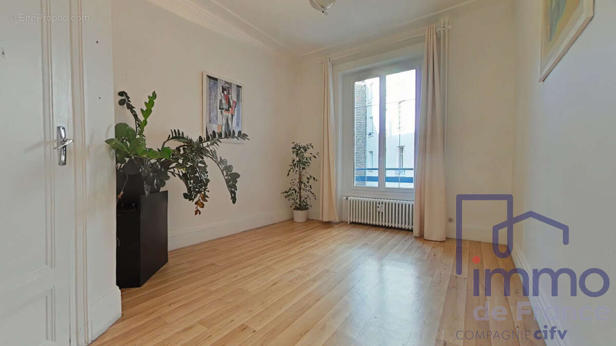 Appartement à SAINT-ETIENNE