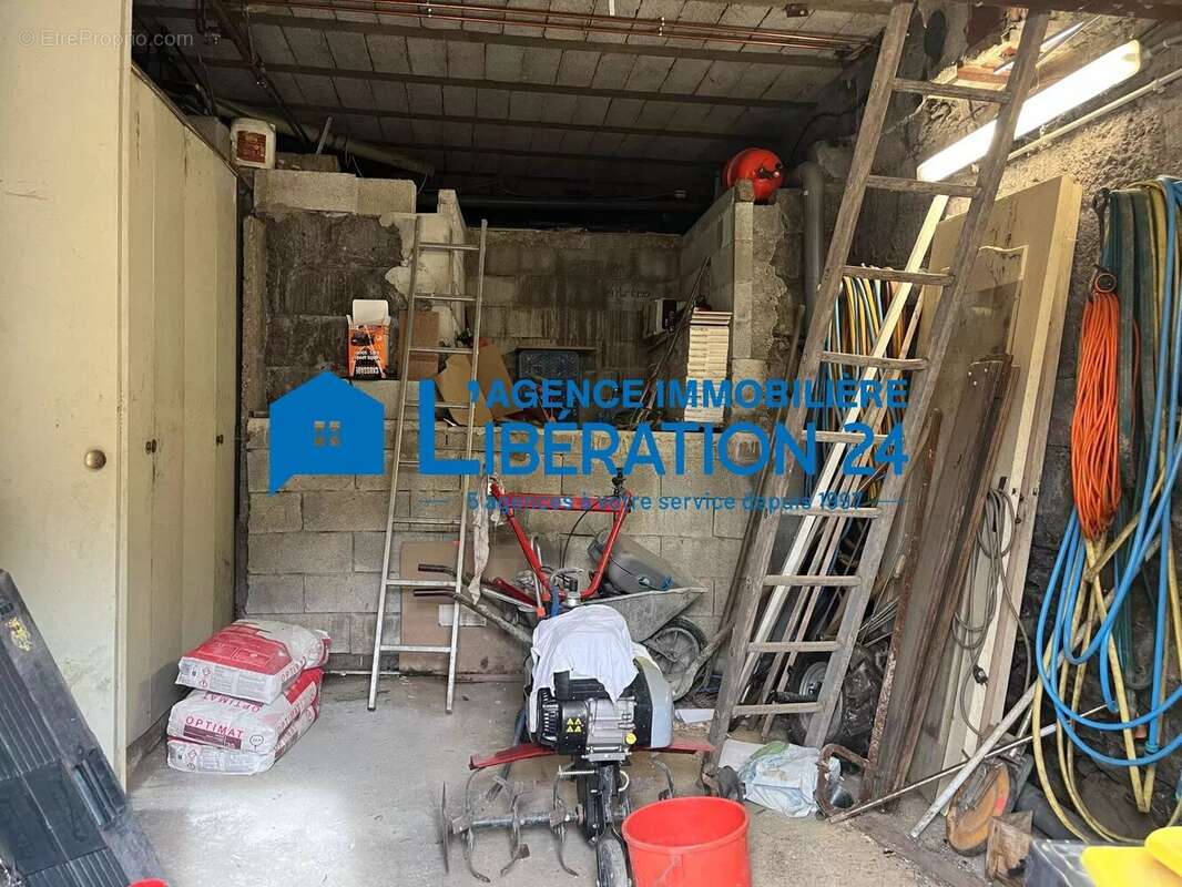 Maison à CHATEAUNEUF