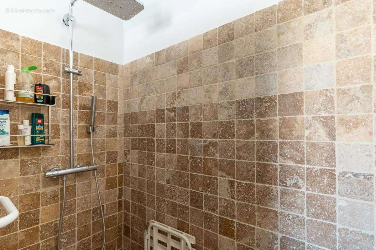 Appartement à SIX-FOURS-LES-PLAGES