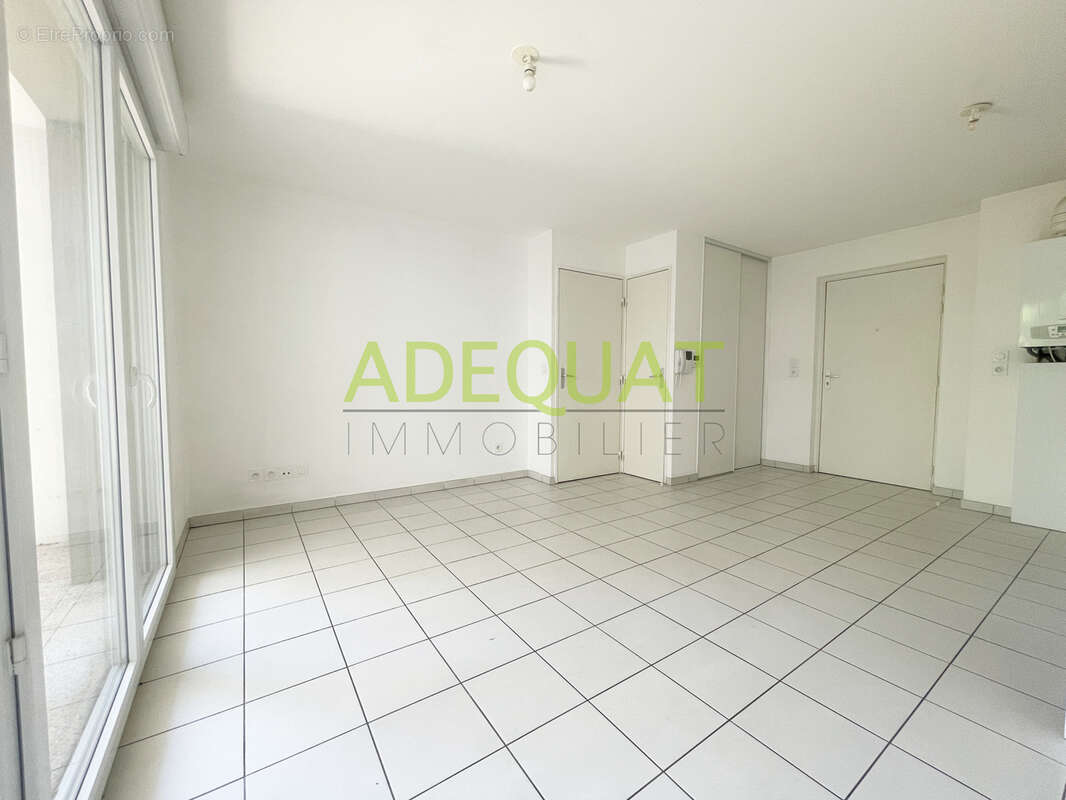 Appartement à SAINT-FONS
