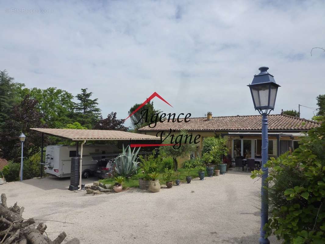 Maison à SAINT-AMBROIX