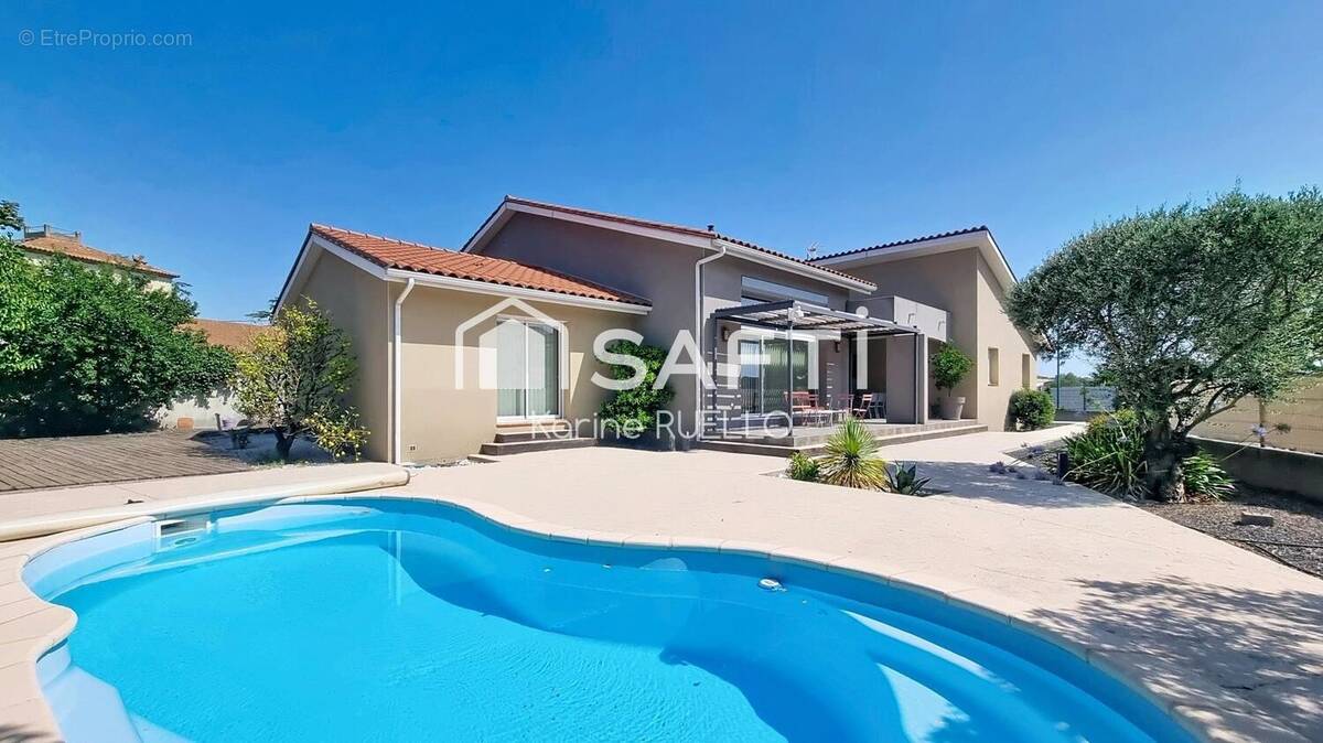 Photo 1 - Maison à SAINT-JEAN-LASSEILLE