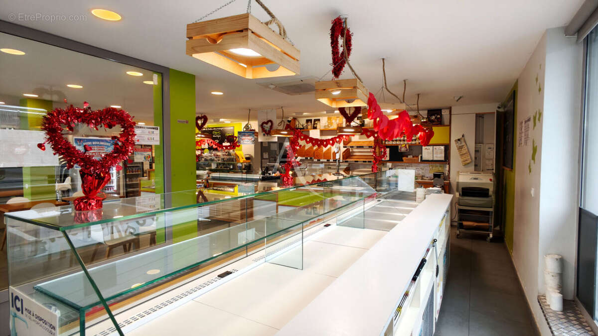 Opportunité Rare  Acquisition d'une Boulangerie/ Pâtisserie bénéficiant de plus de 21 ans de notoriété - photo 9