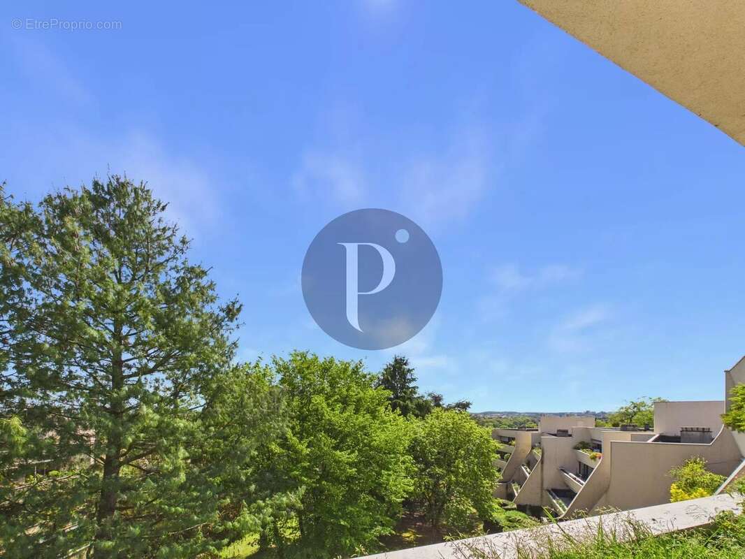 Appartement à VERRIERES-LE-BUISSON