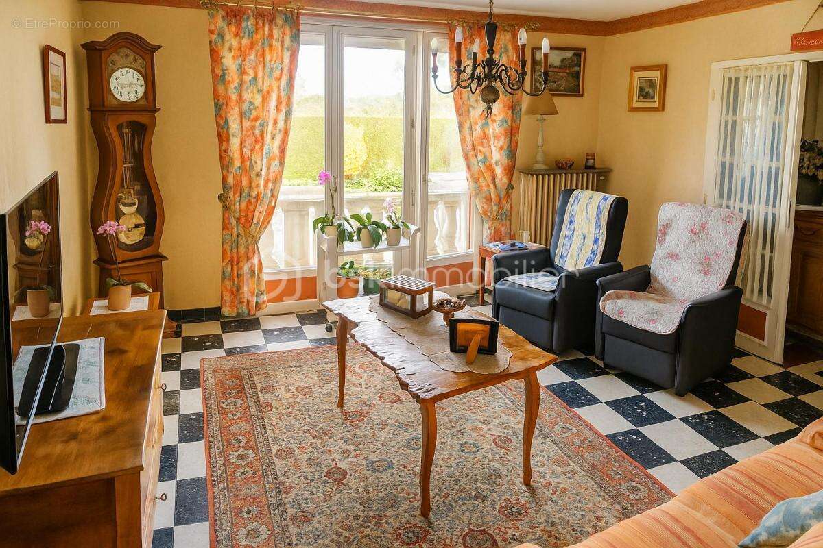 Maison à THORIGNE-SUR-DUE