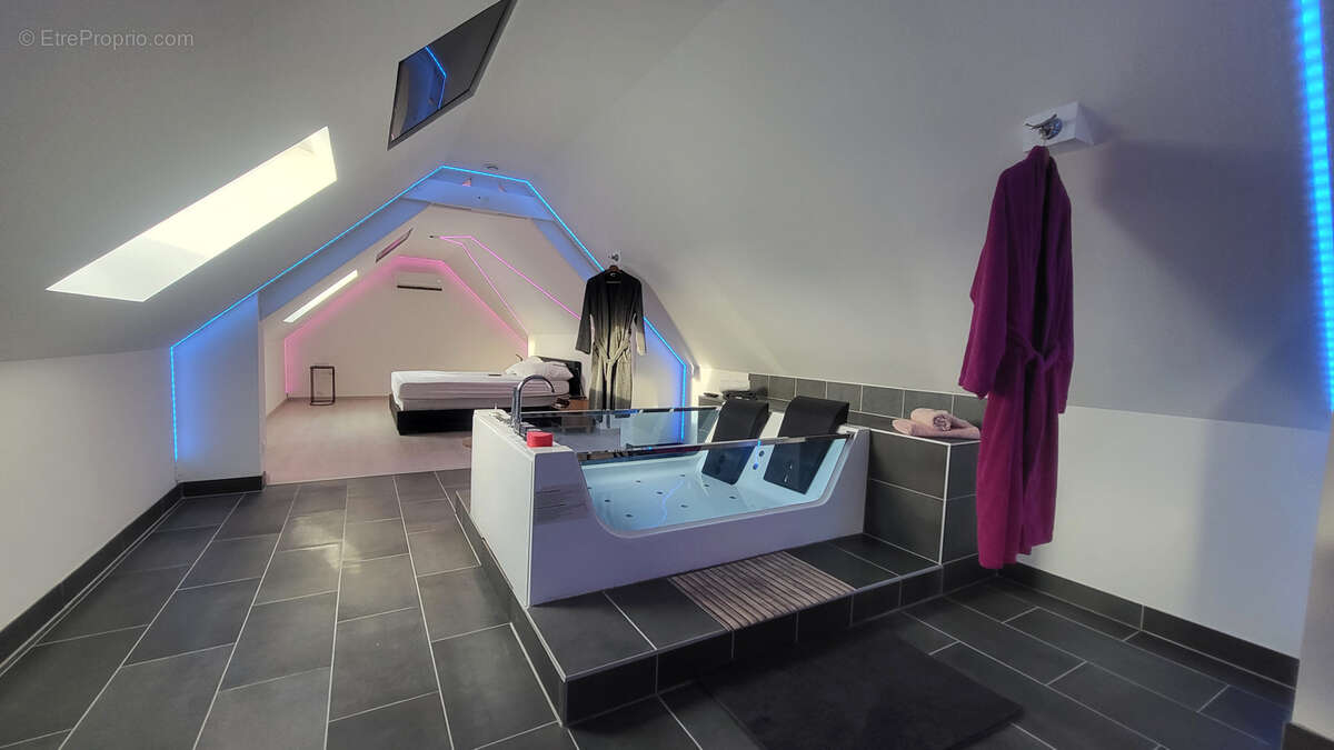 Appartement à RIBEMONT-SUR-ANCRE