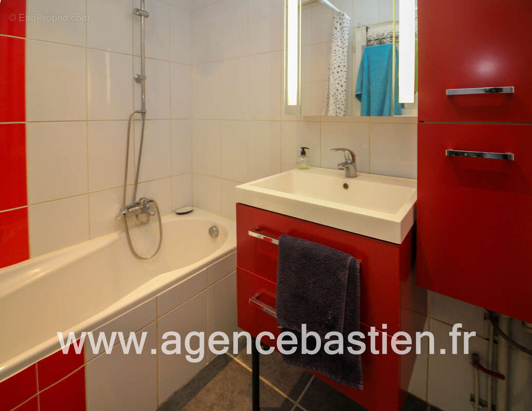 Appartement à VERSONNEX