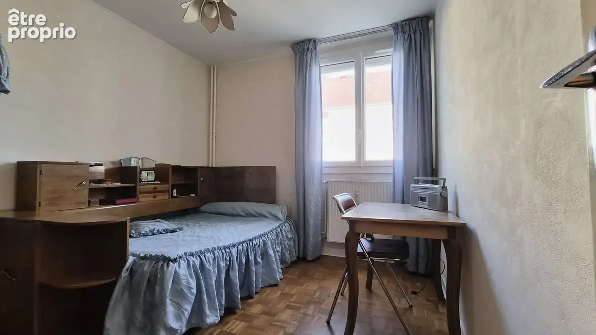 Dijon colombière - t5 93 m² - 3 chambres - balcon sud - photo 9