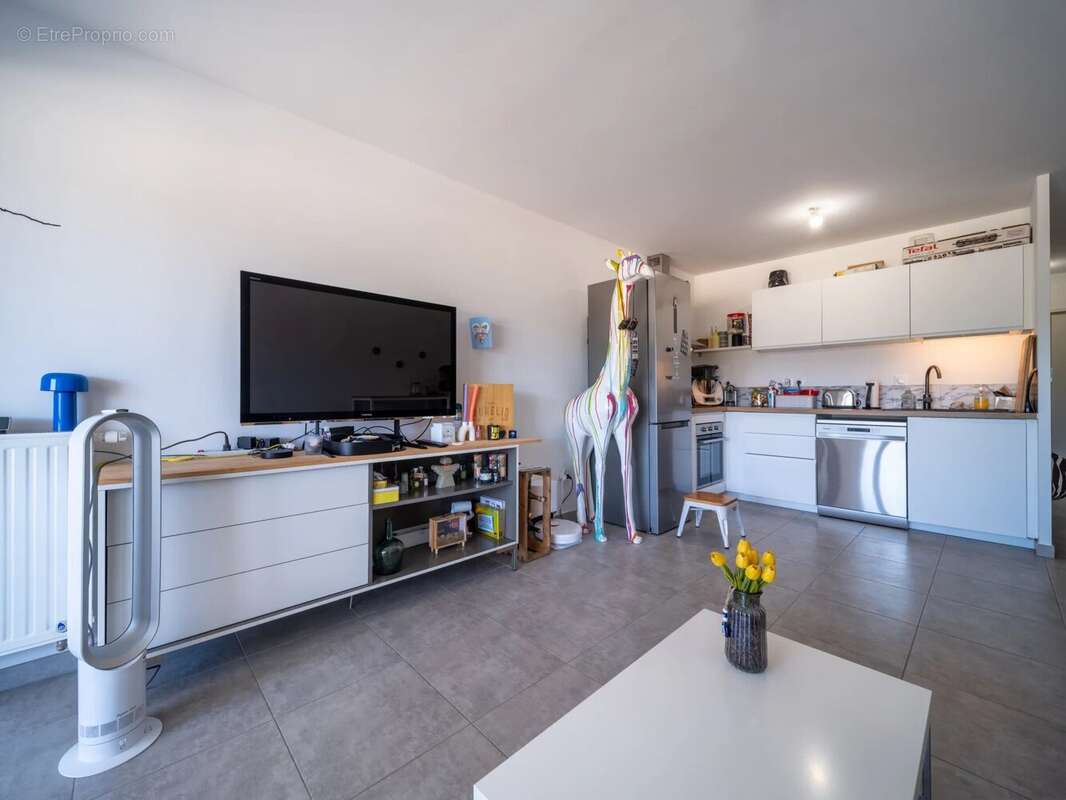 Très beau T3 de 63m2 avec 9m2 de terrasse - photo 3