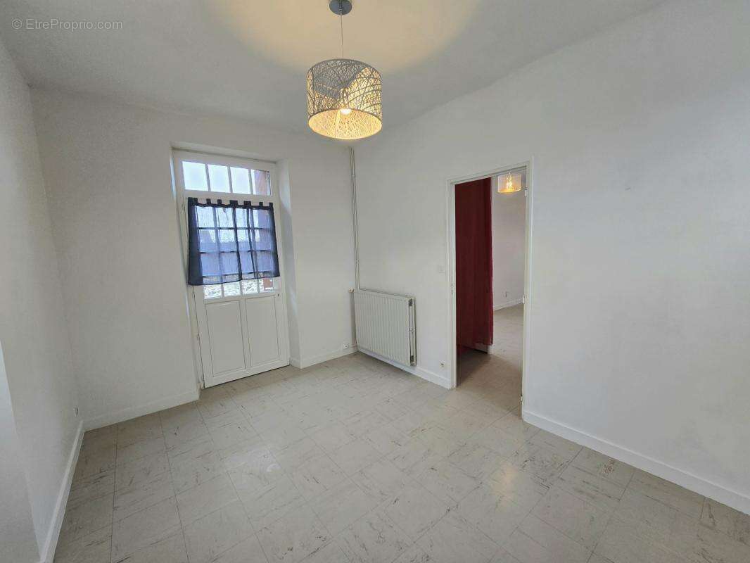 Maison à JUIGNE-SUR-SARTHE