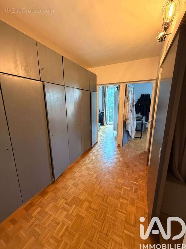 Photo 6 - Appartement à MARSEILLE-12E